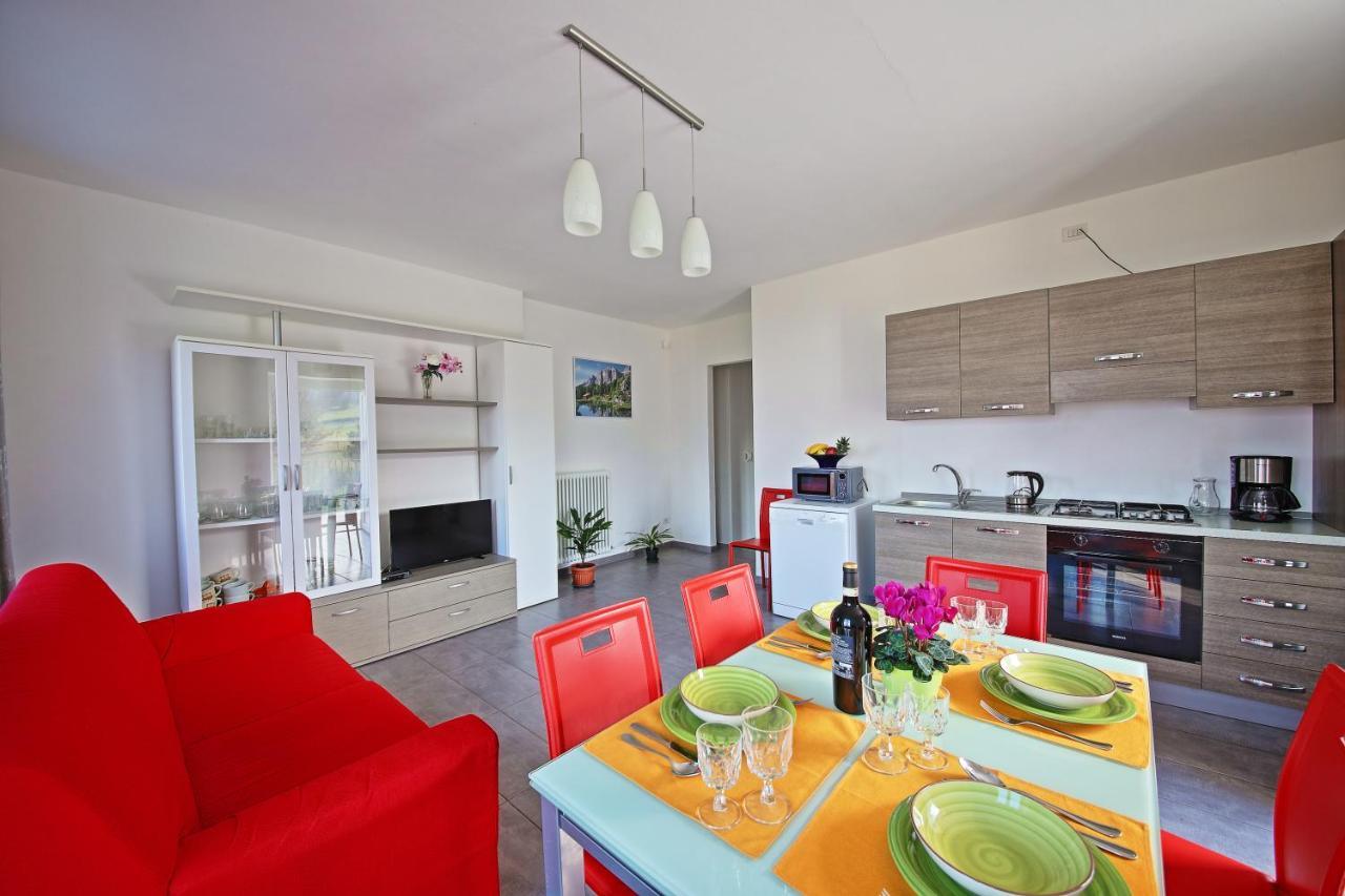 Legnoncino Holiday Home- Lake Como Colico Luaran gambar